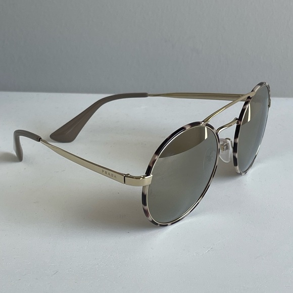 Authentic PRADA Round Gradient sunglasses - Picture 2 of 16